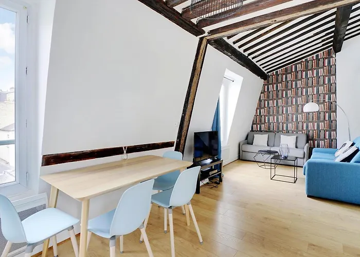 Parisian Charm In The Heart Of The Marais !
